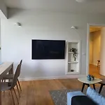 Isa\'S Square Apartment