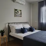 Isa\'S Square Apartment