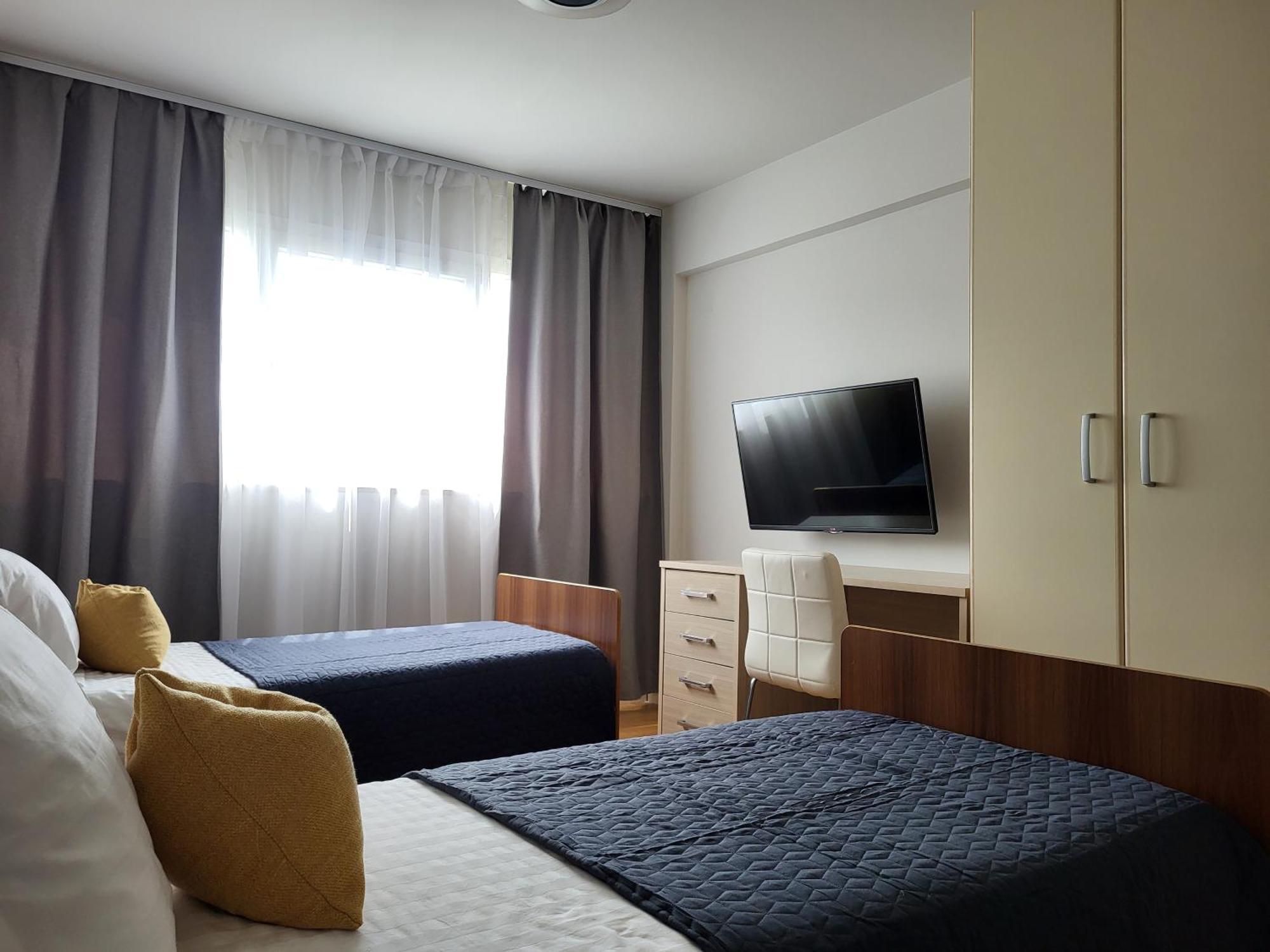 Apartament Isa's Square *